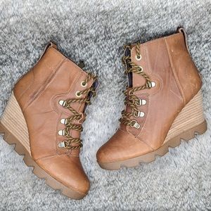 Sorel Joan Uptown Leather Lace-Up Wedge Boot Hazelnut Women's 7